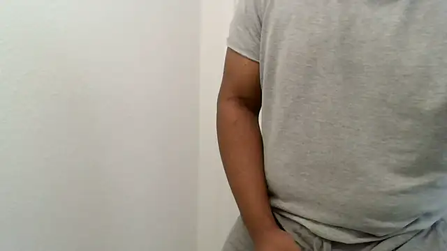 Snapshot of daddythiccklegg chatting on February 20, 8:25 pm daddythiccklegg online show from February 20, 8:25 pm