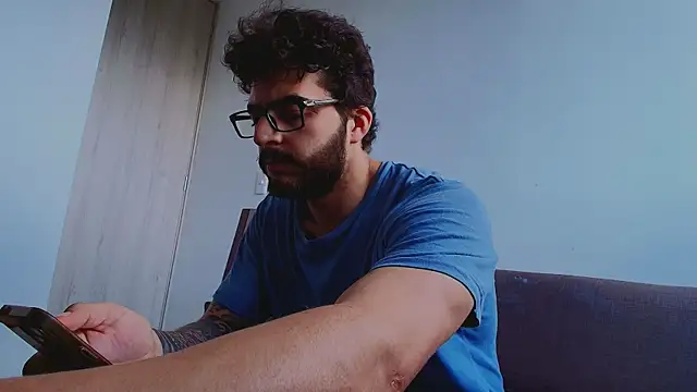 thomas gun online show from April 23, 9:06 pm