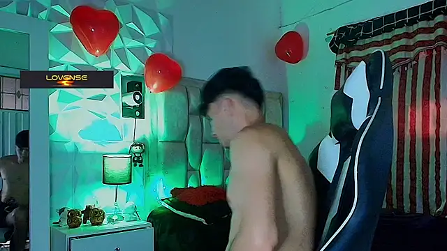 Snapshot of santyago_taylor chatting on February 27, 7:26 pm santyago taylor online show from February 27, 7:26 pm