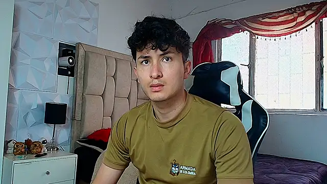 Snapshot of santyago_taylor chatting on January 28, 1:16 pm santyago taylor online show from January 28, 1:16 pm