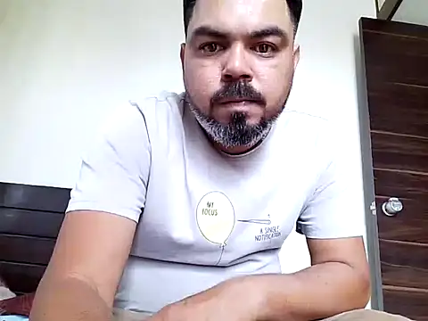 rags pussylicker online show from March 12, 6:40 am