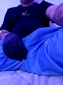 braydam davon11 online show from April 5, 11:23 pm