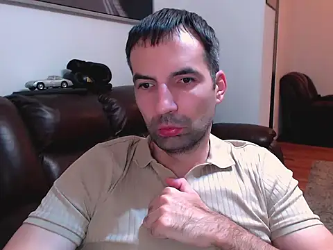 Leo 1617 online show from November 4, 9:38 pm