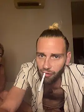 Danjamez1892 online show from January 27, 6:30 am