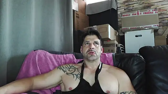 XxBigboybandxX online show from April 10, 2:57 pm