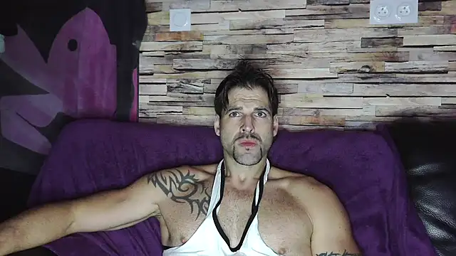 XxBigboybandxX online show from December 15, 4:26 pm