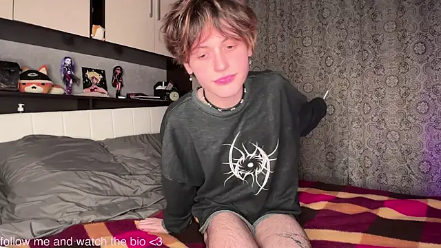 Snapshot of princeofsuccubs chatting on March 8, 6:35 pm princeofsuccubs online show from March 8, 6:35 pm