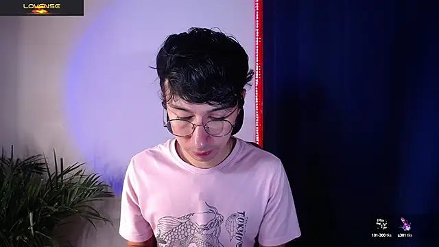 Snapshot of cameron_cum chatting on December 13, 1:33 pm cameron cum online show from December 13, 1:33 pm