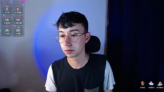 Snapshot of cameron_cum chatting on December 31, 11:20 am cameron cum online show from December 31, 11:20 am