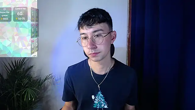 Snapshot of cameron_cum chatting on December 19, 1:07 pm cameron cum online show from December 19, 1:07 pm