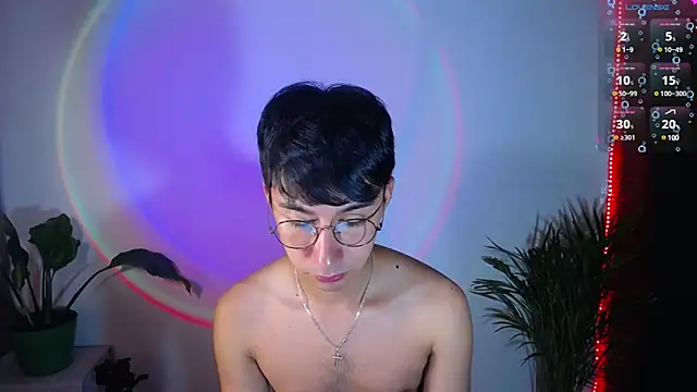 Snapshot of cameron_cum chatting on February 8, 1:33 pm cameron cum online show from February 8, 1:33 pm