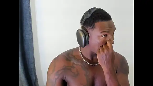 Troykhalil online show from February 20, 9:16 pm