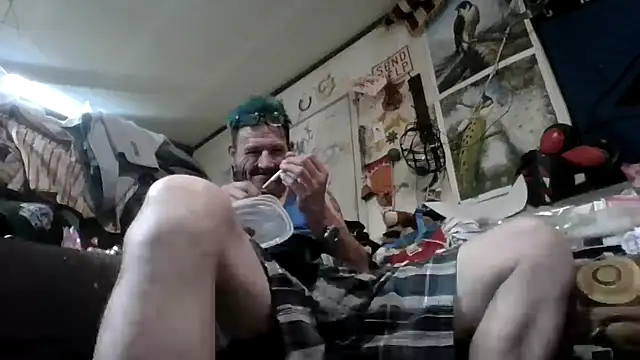 gettinit2wice online show from October 8, 1:10 am