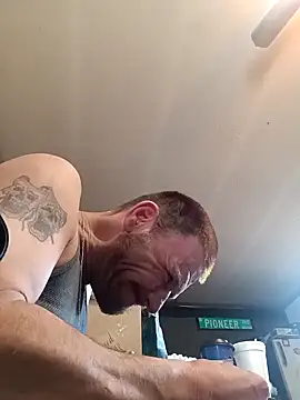 gettinit2wice online show from January 4, 11:48 pm