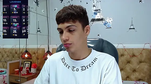 Snapshot of SkinnyBoy_ chatting on February 9, 12:08 pm SkinnyBoy online show from February 9, 12:08 pm