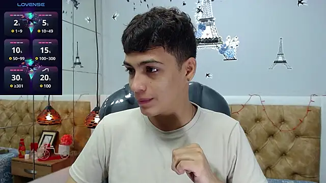 Snapshot of SkinnyBoy_ chatting on January 31, 12:18 pm SkinnyBoy online show from January 31, 12:18 pm