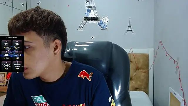 Snapshot of SkinnyBoy_ chatting on March 13, 12:02 pm SkinnyBoy online show from March 13, 12:02 pm