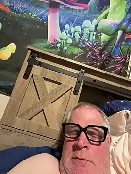 Mimmoromeo1973 online show from April 18, 6:04 am