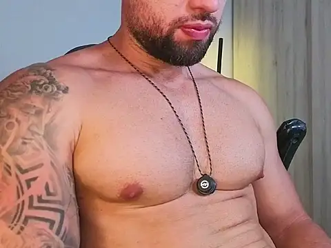 OwenMaximus814 online show from August 3, 5:52 pm