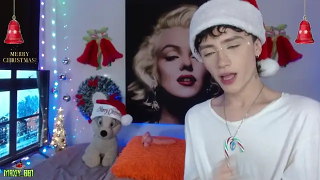 maxiy 001 online show from December 4, 5:36 am