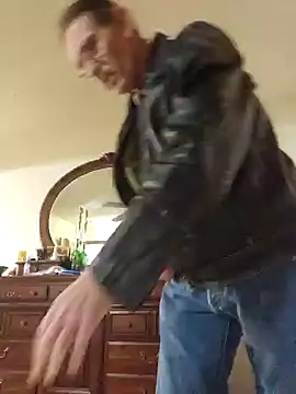 coolbrease10 online show from December 29, 7:43 pm