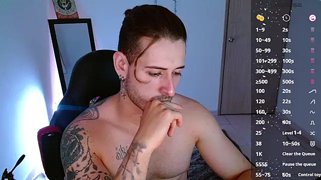 Snapshot of Ares_blue chatting on January 23, 11:15 am Ares blue online show from January 23, 11:15 am