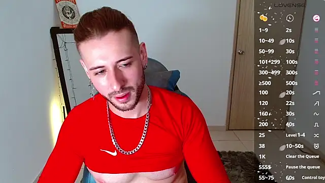 Snapshot of Ares_blue chatting on February 10, 12:39 pm Ares blue online show from February 10, 12:39 pm