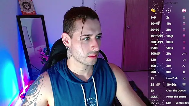 Snapshot of Ares_blue chatting on January 27, 10:49 am Ares blue online show from January 27, 10:49 am