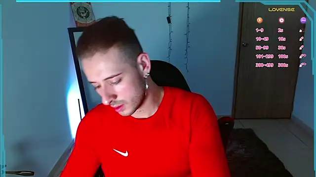 Snapshot of Ares_blue chatting on January 9, 11:14 am Ares blue online show from January 9, 11:14 am