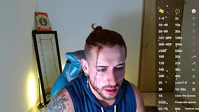 Snapshot of Ares_blue chatting on February 17, 11:23 am Ares blue online show from February 17, 11:23 am