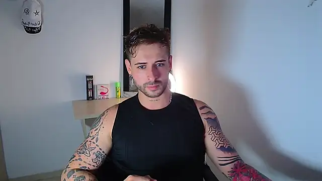 Snapshot of Ares_blue chatting on September 16, 12:17 pm Ares blue online show from September 16, 12:17 pm