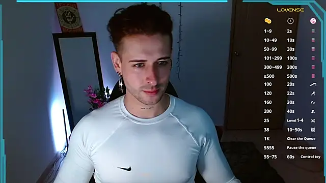 Snapshot of Ares_blue chatting on January 13, 11:08 am Ares blue online show from January 13, 11:08 am