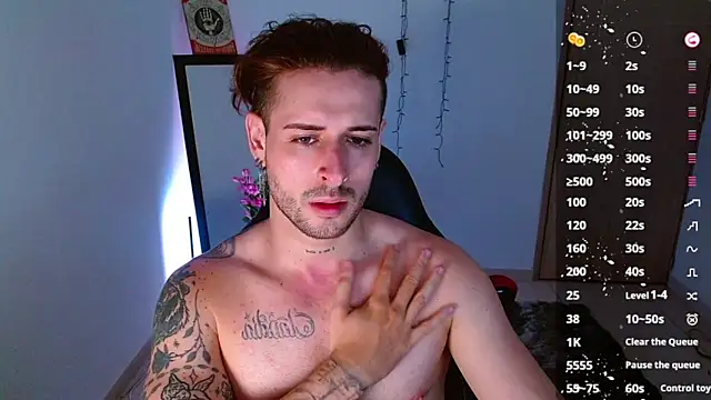 Snapshot of Ares_blue chatting on January 17, 10:44 am Ares blue online show from January 17, 10:44 am