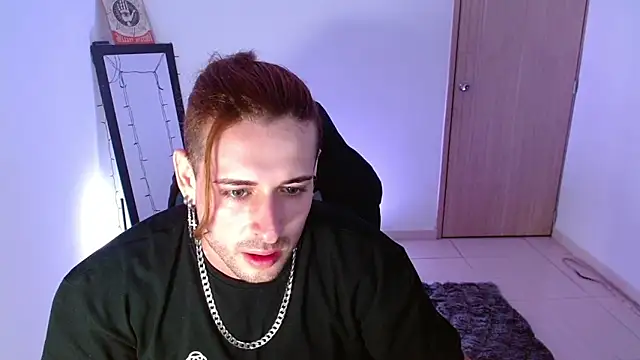 Snapshot of Ares_blue chatting on February 25, 12:13 pm Ares blue online show from February 25, 12:13 pm