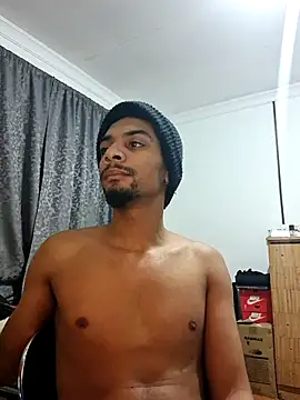 Snapshot of 29YOURZ_28_ chatting on October 18, 9:09 pm 29YOURZ 28 online show from October 18, 9:09 pm