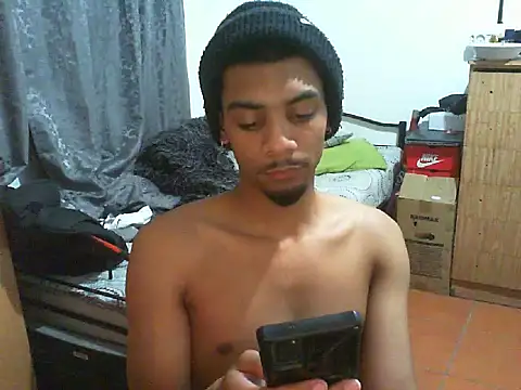 Snapshot of 29YOURZ_28_ chatting on October 3, 6:57 pm 29YOURZ 28 online show from October 3, 6:57 pm
