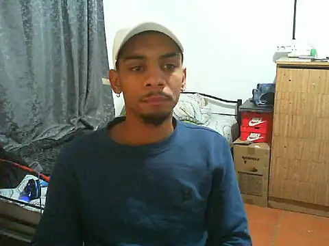 29YOURZ 28  online show from November 4, 7:15 pm