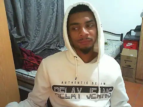 Snapshot of 29YOURZ_28_ chatting on October 4, 8:24 pm 29YOURZ 28 online show from October 4, 8:24 pm