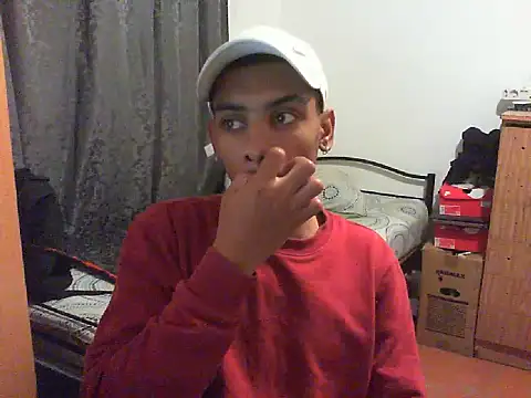 Snapshot of 29YOURZ_28_ chatting on September 10, 6:50 pm 29YOURZ 28 online show from September 10, 6:50 pm