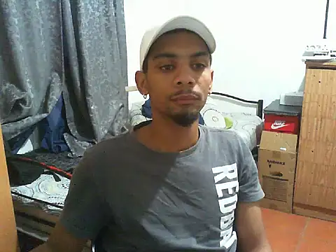 Snapshot of 29YOURZ_28_ chatting on September 25, 5:06 am 29YOURZ 28 online show from September 25, 5:06 am