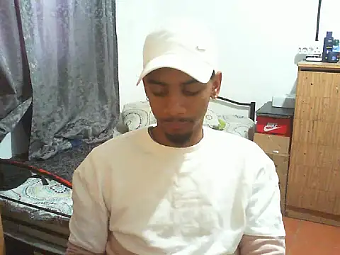 Snapshot of 29YOURZ_28_ chatting on September 23, 8:57 am 29YOURZ 28 online show from September 23, 8:57 am