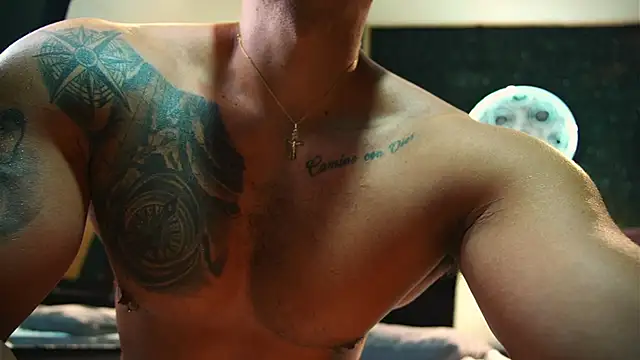 MassimoWalton2 online show from January 9, 2:44 pm