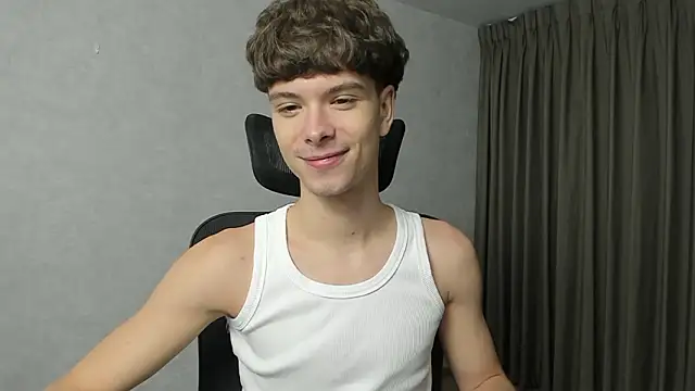 calvin love you online show from March 4, 6:15 pm