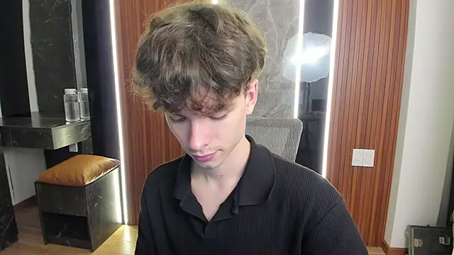 calvin love you online show from April 26, 5:21 pm