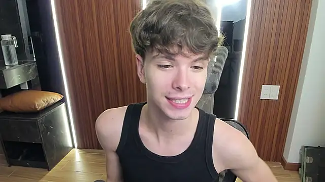 calvin love you online show from April 25, 5:10 pm