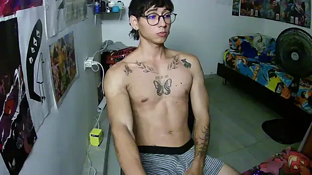 Dillom420 online show from July 13, 3:41 am