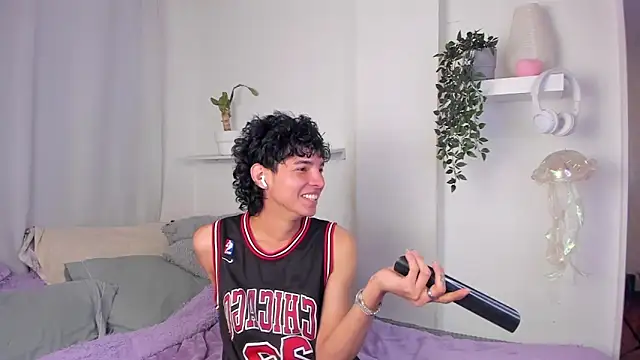 santy-kitty online show from February 3, 12:52 am