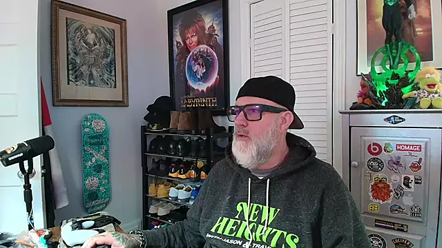 fillingyourthroat2 online show from October 17, 4:33 pm