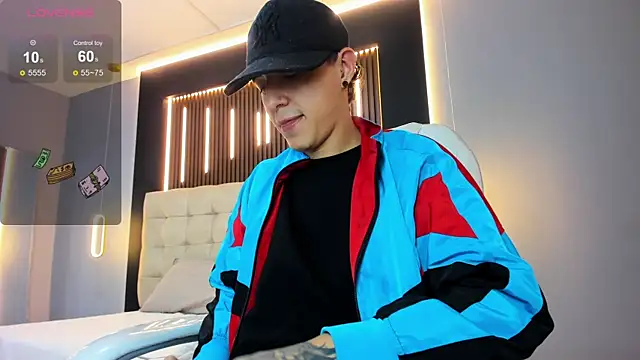 Lobo 17  online show from April 10, 7:26 am