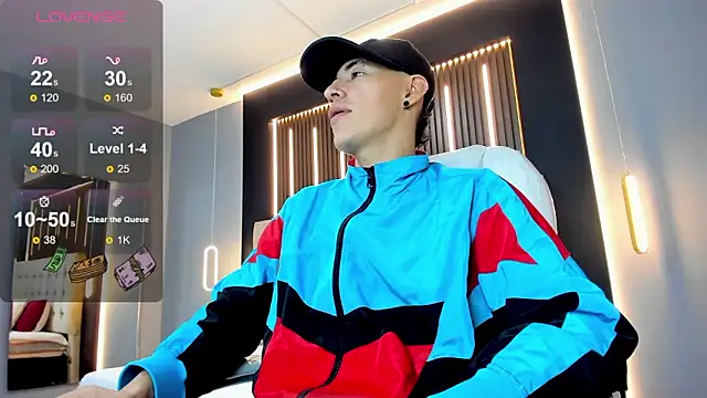 Lobo 17  online show from February 25, 3:51 am